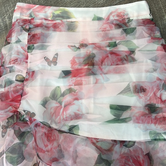 Venus Asymmetrical Skirt - Picture 2 of 6